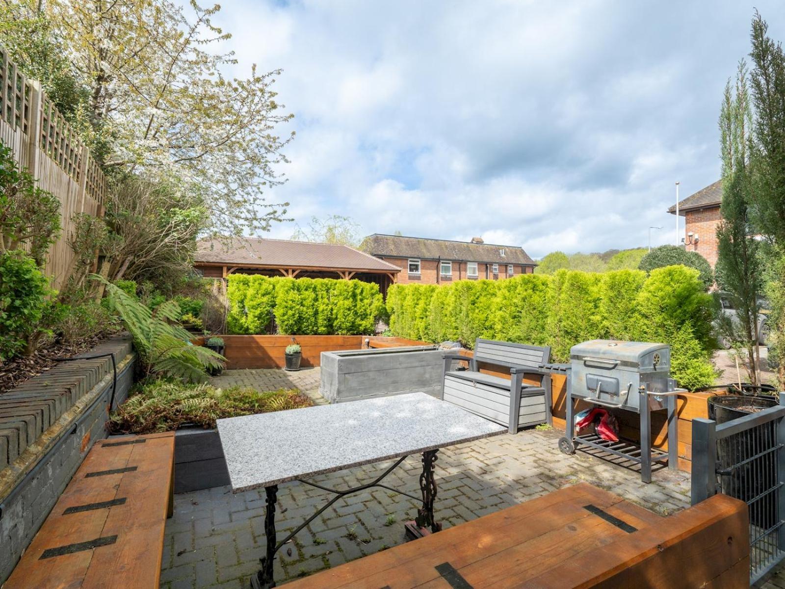 Lux Light Spacious- Chilterns Pass The Keys Apartment *
